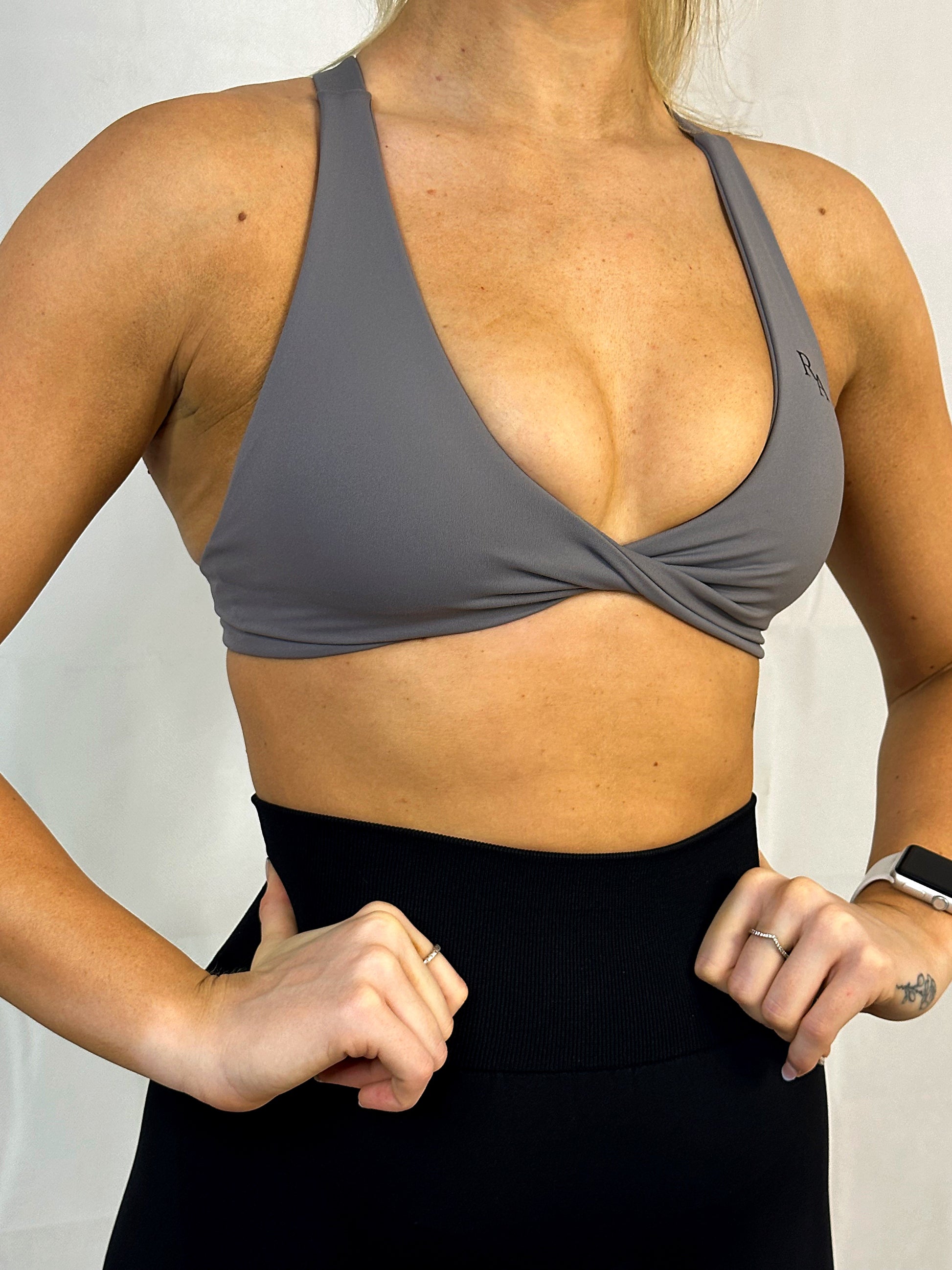 Grey Vibe Crossover Sports Bra – Rigged active